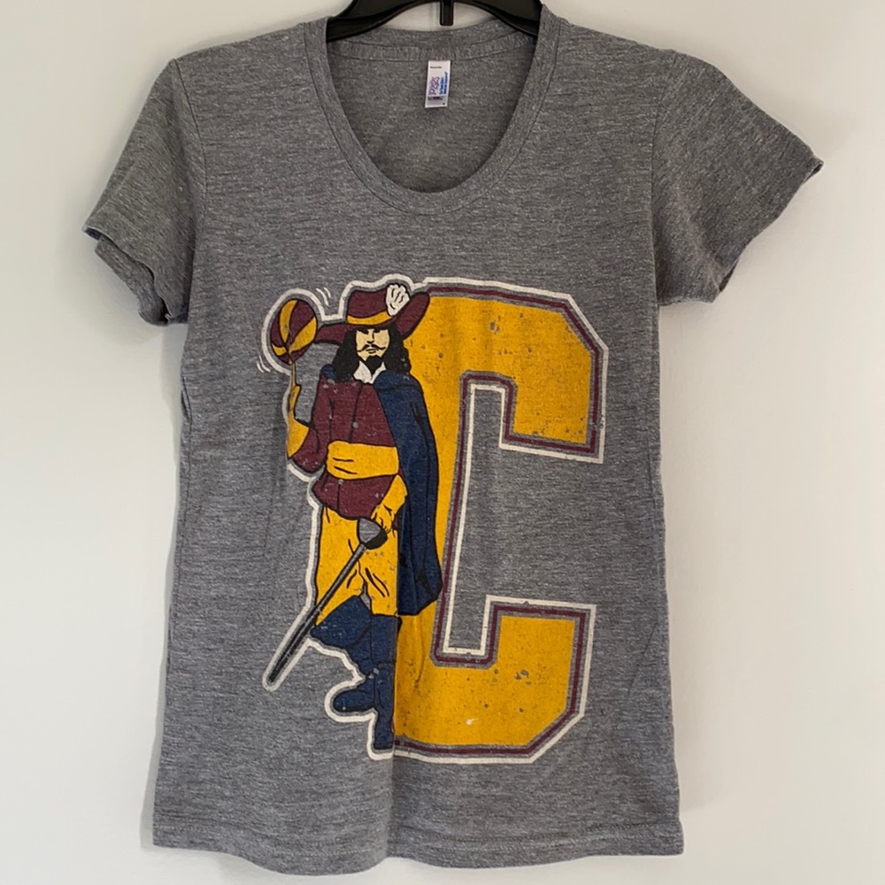 Cleveland Cavaliers “vintage” by CLE clothing